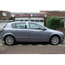 Opel Astra 1.8 Elegance 5 deurs Airco automaat