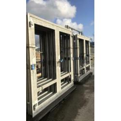 Kozijnen aangeboden / 9 st. / incl. glas