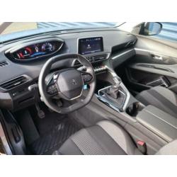 PEUGEOT 3008 1.2 PureTech 130pk Blue Lease Executive | Clima