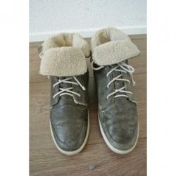 Schoenen OPRUIMING alles €5,- River Woods sneakers maat 39