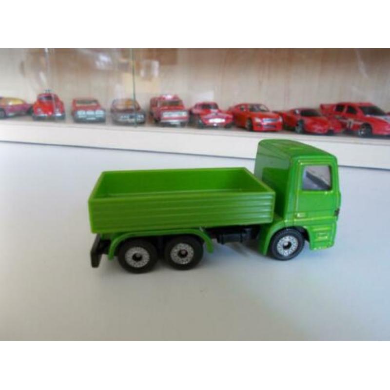Siku Mercedes-Benz Actros