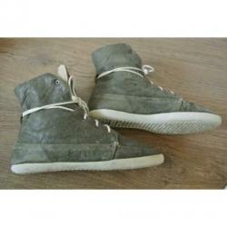 Schoenen OPRUIMING alles €5,- River Woods sneakers maat 39