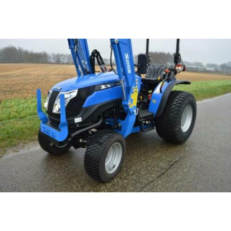 Solis 26 4WD minitractor met frontlader