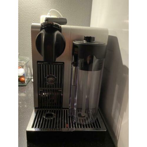 Koffiezet aparaat van Delonghi Nespresso