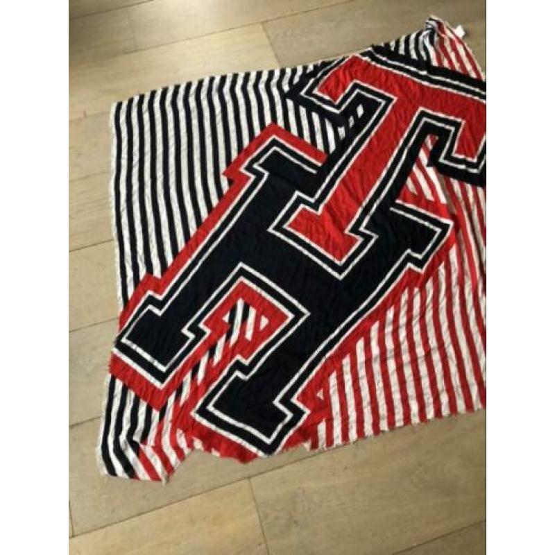 Tommy Hilfiger logo sjaal nieuw