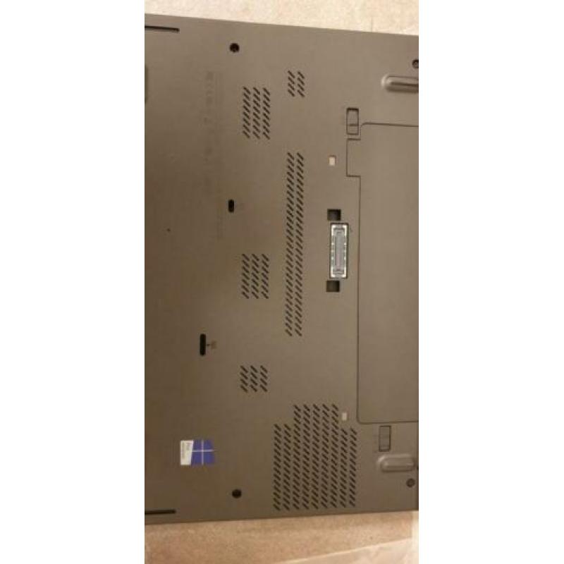 Lenovo X1 carbon 4th gen I5 256 gb SSD