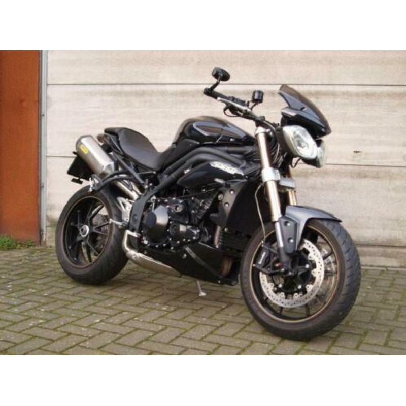 TRIUMPH SPEED TRIPLE 1050 ABS street triple triumph speed