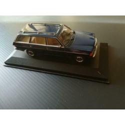 Mercedes-Benz w123 230TE 1:43 MINICHAMPS