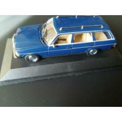 Mercedes-Benz w123 230TE 1:43 MINICHAMPS