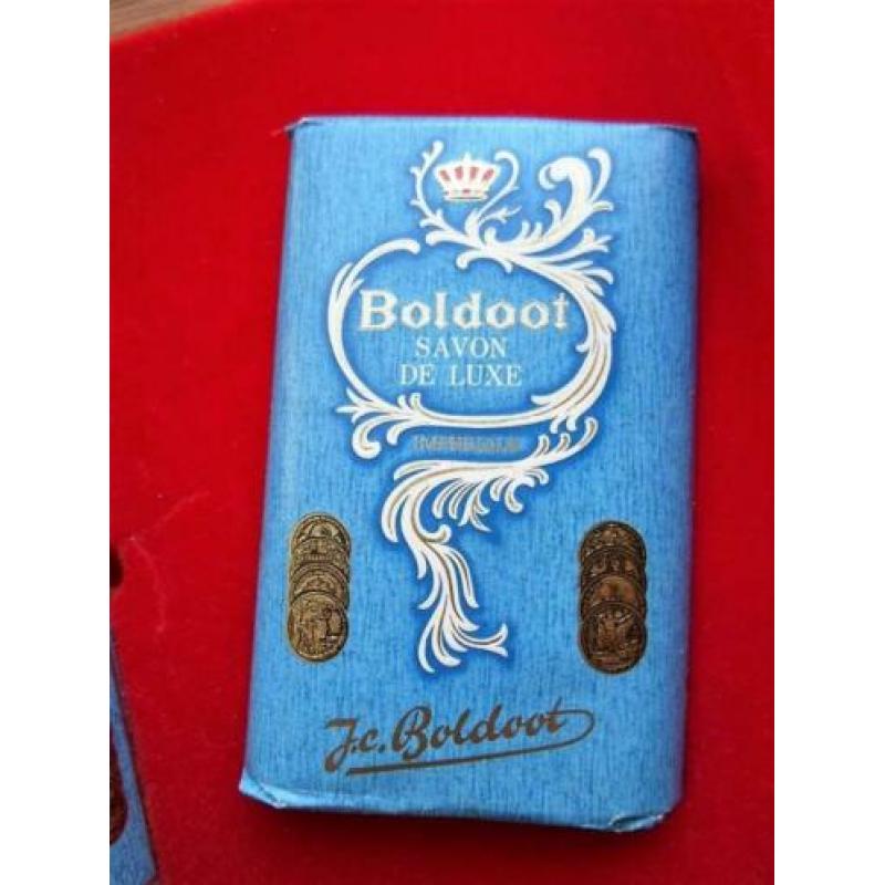 Boldoot oude geschenkverpakking. Zeep en eau de cologne