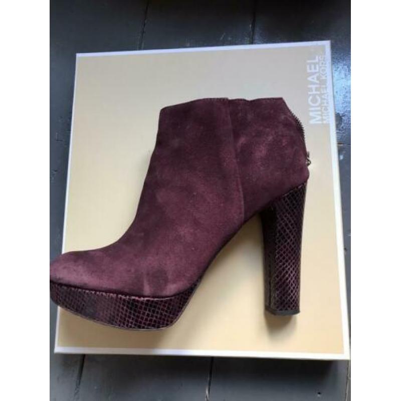 Enkellaarsjes van Michael Kors maat 40 te koop!