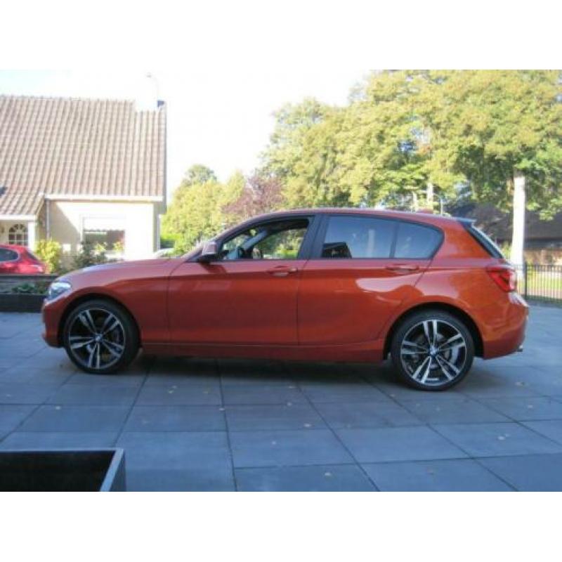 Bmw 1-SERIE 18 EXECUTIVE SPORT LINE