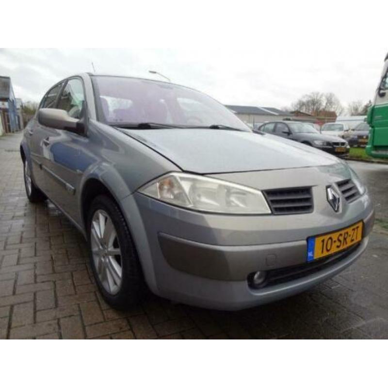 Renault Megane Mégane 2.0-16V Dynamique Comfort NAP,APK,NWE