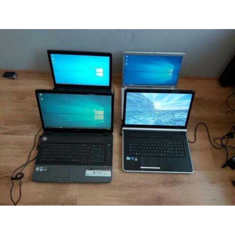 Partij 4 stuk laptops per stuk 70 euro