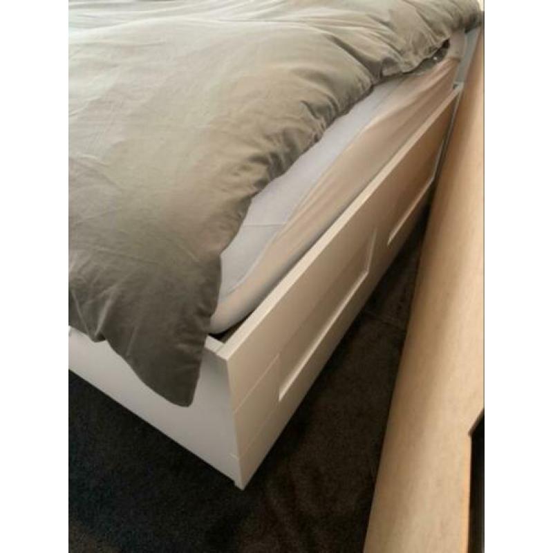Brimnes bed 140x200