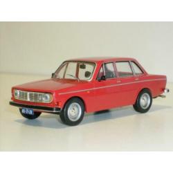 Volvo 144 rood 1971 . Ixo . Models 1:43 / 1 van 999 stuks .