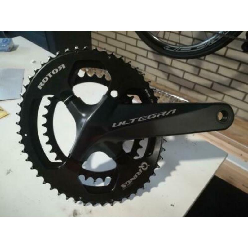 Shimano R8000 crankstel