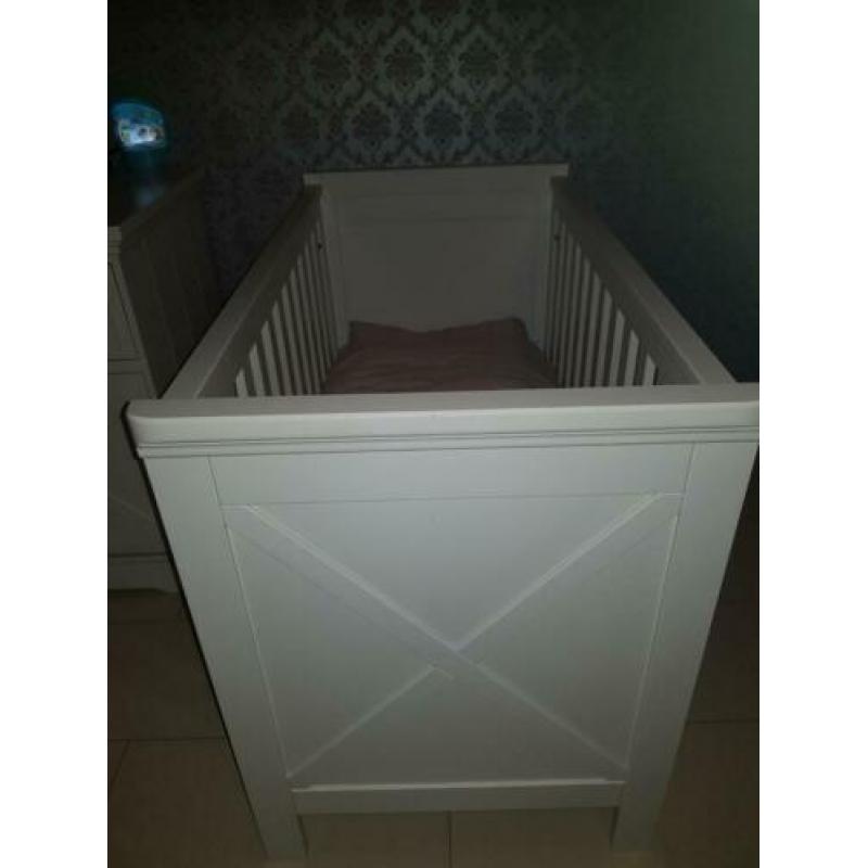 mooie babykamer zeer stevig