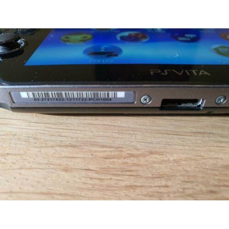 PlayStation PS Vita met Fifa 14 en 16Gb geheugenkaart