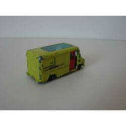 Husky Commer Walk-Thru Van, promo model van Combo Post