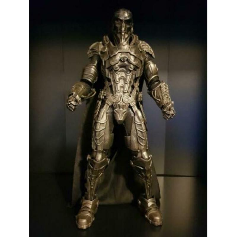 Man of Steel Superman General Zod - Hot Toys schaal 1/6
