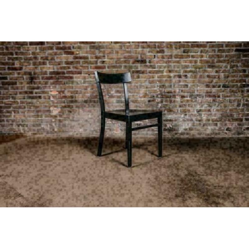 Houten stoel bij TheReSales
