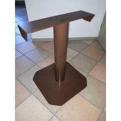 voet voor caravantafel,hoogte 69cm