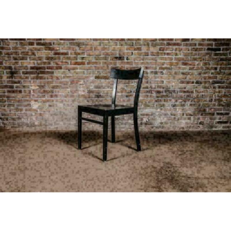 Houten stoel bij TheReSales
