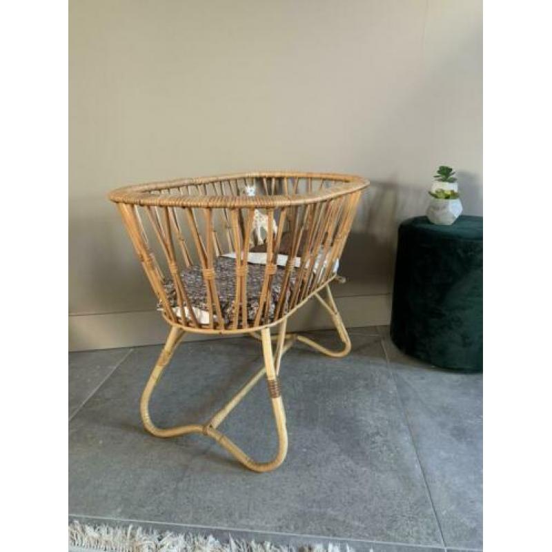 Vintage speelgoed rotan poppenwieg Rohe Noordwolde
