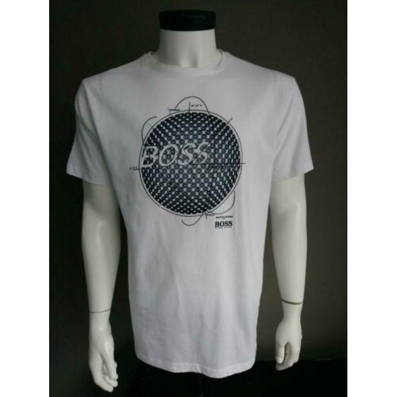 Hugo Boss shirt. Kleur Wit met opdruk. Maat XL.