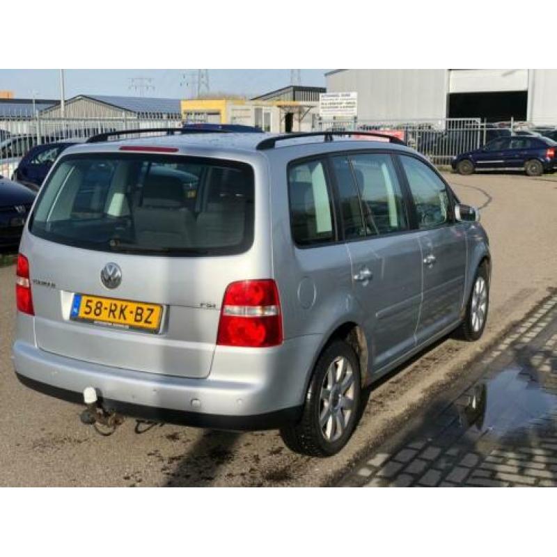 Volkswagen Touran 1.6-16V FSI Athene