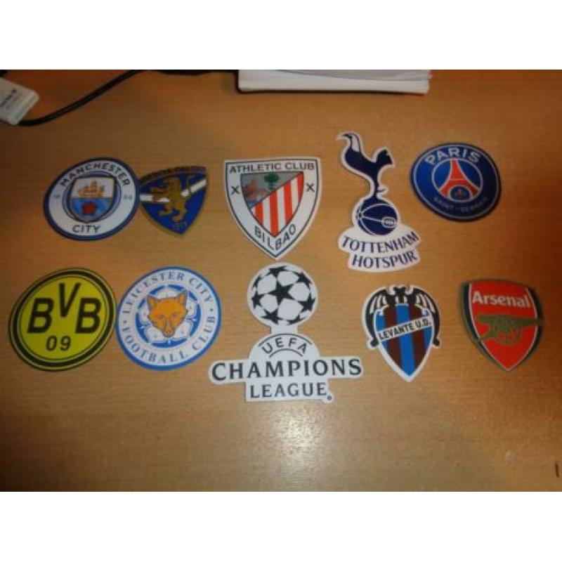 50 st PVC Voetbalclub Logo's NIEUW!!!