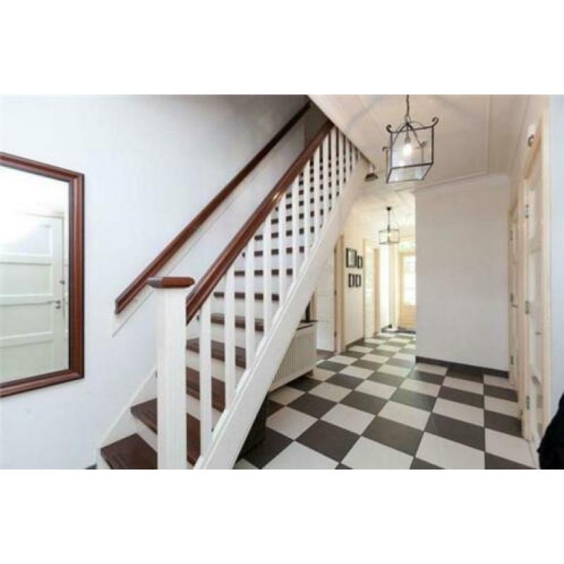 Vloertegel 30x30 antraciet en creme vorstvrij 39,95 NU 16,95