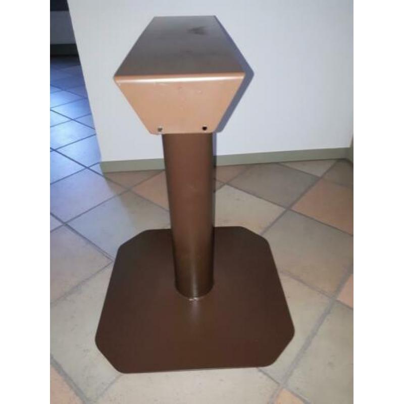 voet voor caravantafel,hoogte 69cm