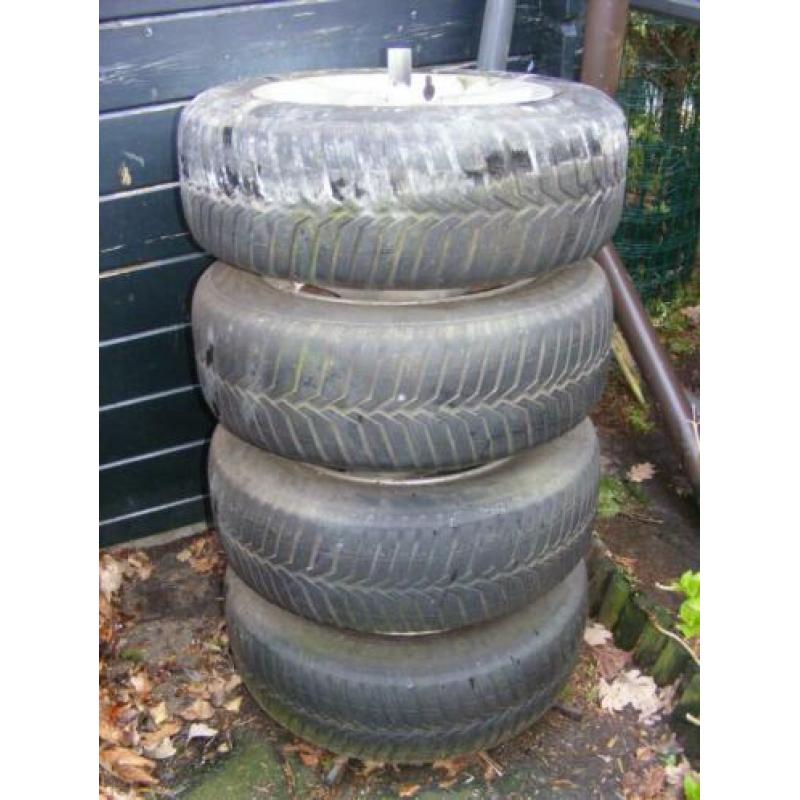 Vredestein winterbanden met aluminium velgen