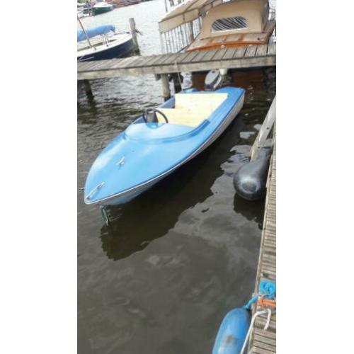 Speedbootje met motor