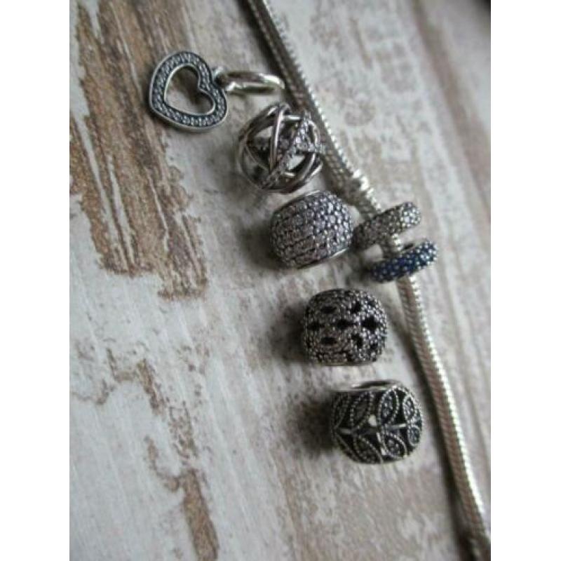 pandora shiny strass bedels NIEUW.