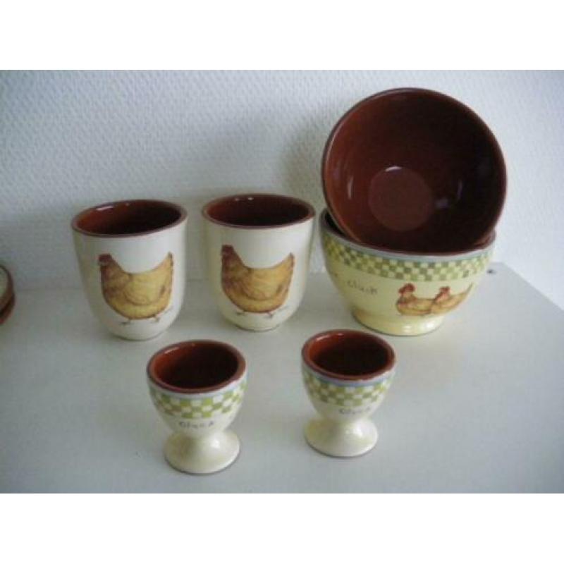 Jet Cluck Cluck servies