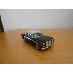 Milestone Rover P5 coupe RHD maroon-zilvergrijs dak 1:43