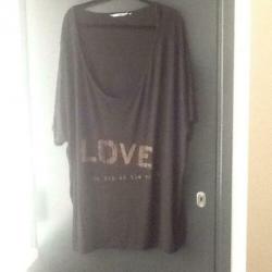 Ruim lang shirt maat 56 zwart
