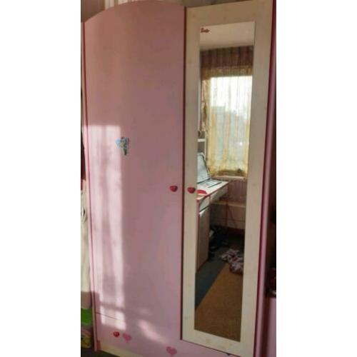 mKamer.meisjeslap bed,kast en nachtkastje