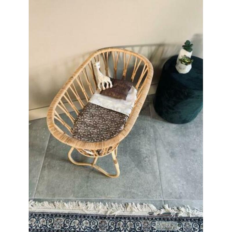 Vintage speelgoed rotan poppenwieg Rohe Noordwolde