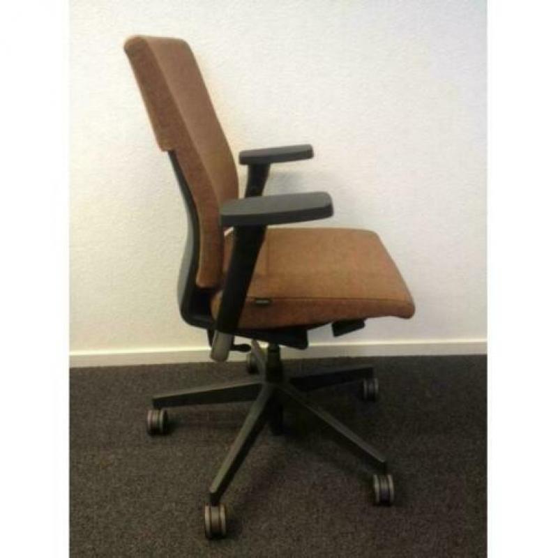 Wilkhahn Neos bureaustoelen. Bruine viltstof. Nog zeer mooi!