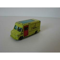 Husky Commer Walk-Thru Van, promo model van Combo Post