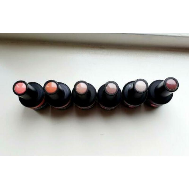 Verschillende (nude) Pink Gellac kleurtjes. Zgan