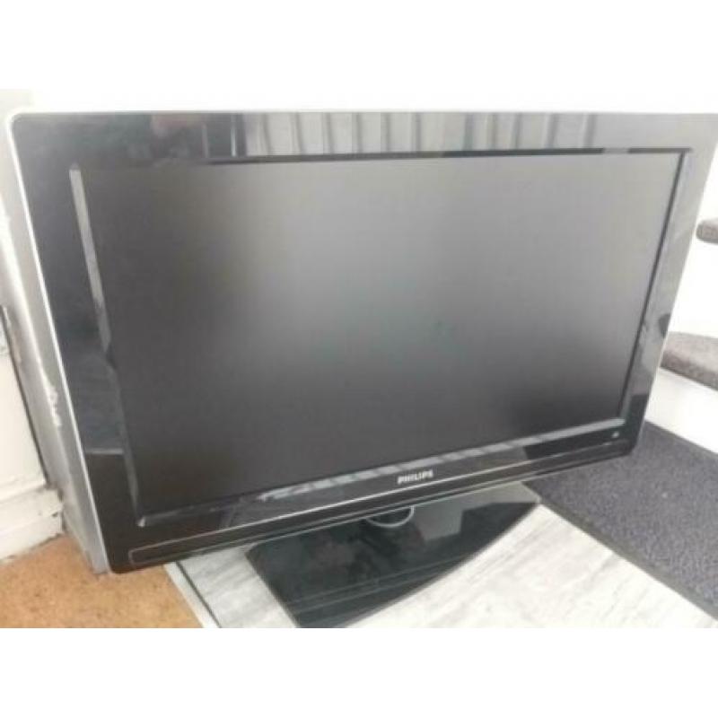 Philips Tv. Hdmi.Lcd 81Cm met Afstandsbediening.(Chromecast)