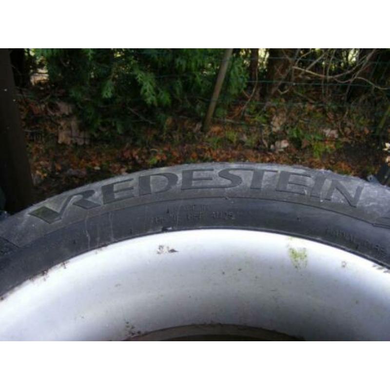Vredestein winterbanden met aluminium velgen