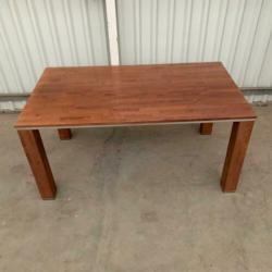 Eettafel Hout Modern