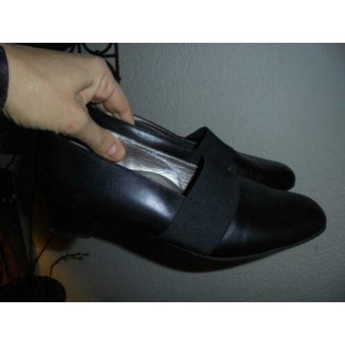 p78) prachtige pumps lage hak maat 5,5= 38,5 di alessandria