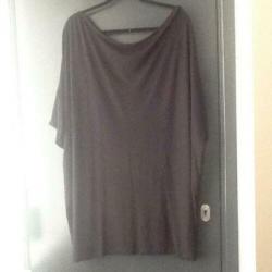 Ruim lang shirt maat 56 zwart